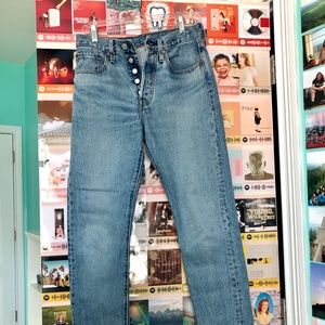 HIGH WAISTED LEVI'S 501's!!